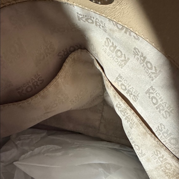 Michael Kors Glossy Nude Tote - Picture 4 of 4